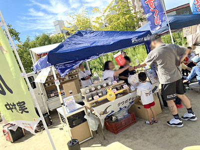 くわ次郎様 出店の様子